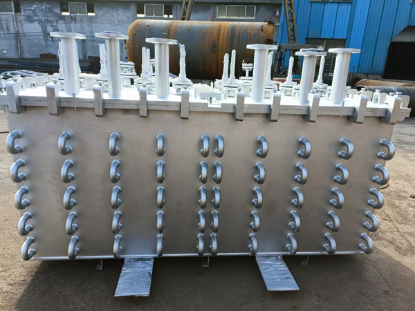 電解氟氣成套設(shè)備電解槽